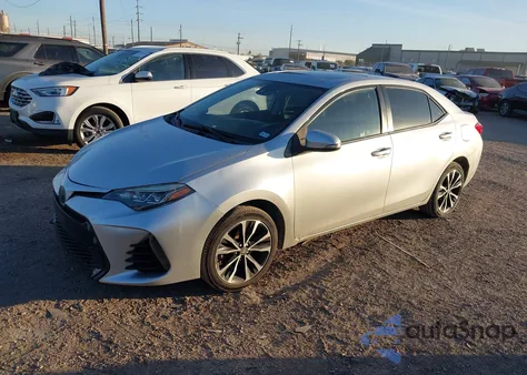 2017 Toyota Corolla Xse z USA, uszkodzony, nr VIN 5YFBURHE6HP654603